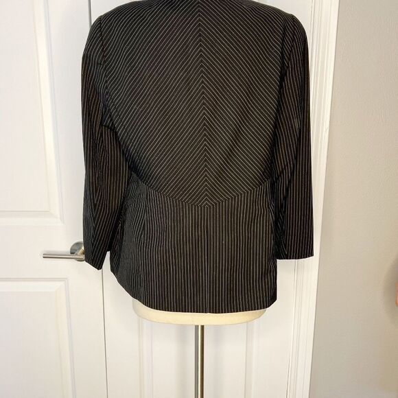 Escada Pin striped blazer Size 44 Black and White - Picture 3 of 7